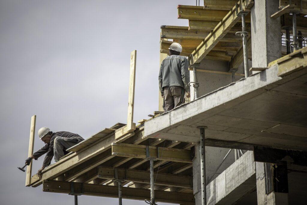 ICAVI da luz verde a la construcción de 51 viviendas protegidas en Adeje: ¡Un paso hacia el hogar asequible!