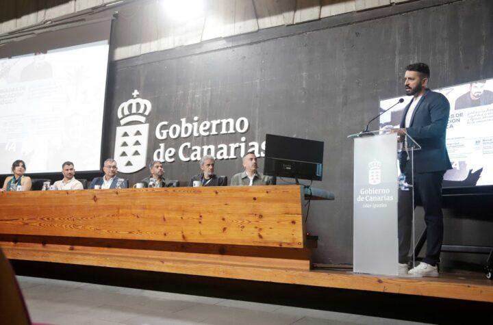 Jonathan Domínguez resalta la importancia de la sociedad en la defensa de la libertad de expresión y la democracia