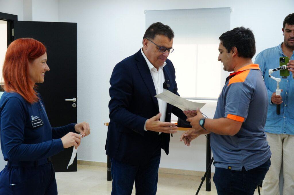 Capacitación en Protección Civil: 20 Alumnos de Canarias se Entrenan con el 112 y Emergencias