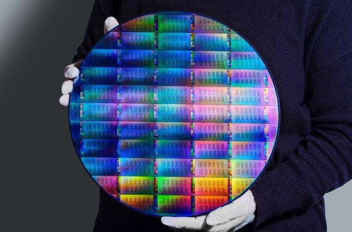 Helios: La Innovadora Computadora Cuántica de 98 Cúbits que Prueba que el Tamaño No Define el Poder