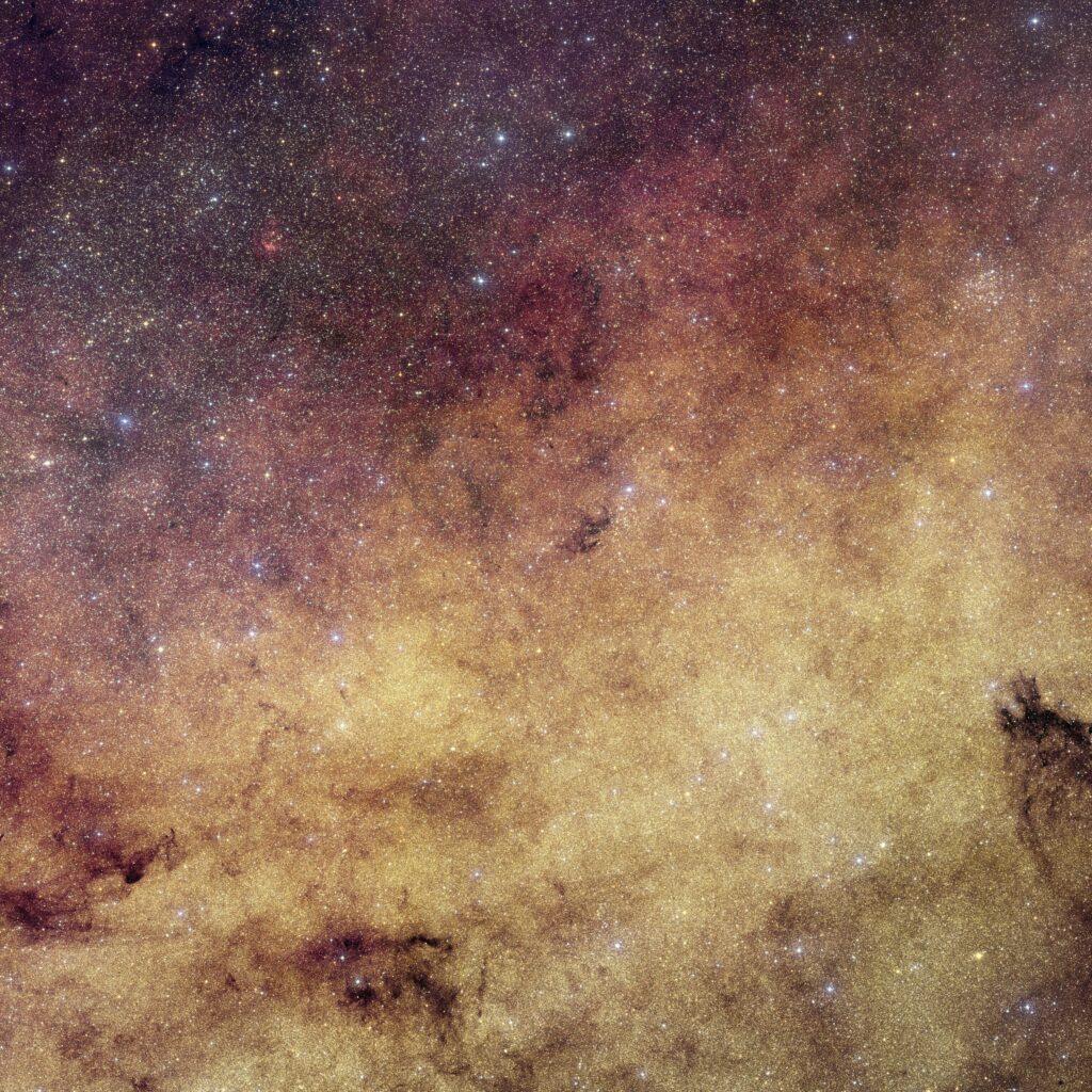 Descubre el Impactante Centro de la Vía Láctea Revelado por Euclid