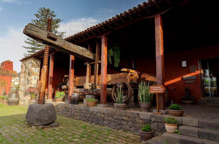 La Casa del Vino de Tenerife Galardonada con el Prestigioso Solete de la Guía Repsol