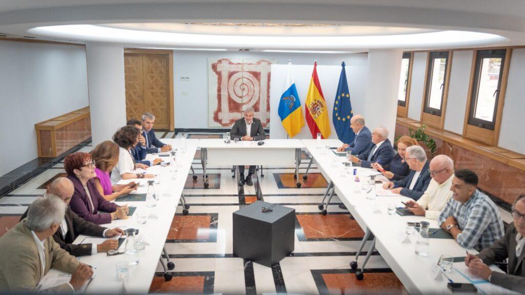 Canarias exige respeto al REF y mejora en su financiación para apoyar el sistema de financiación autonómica