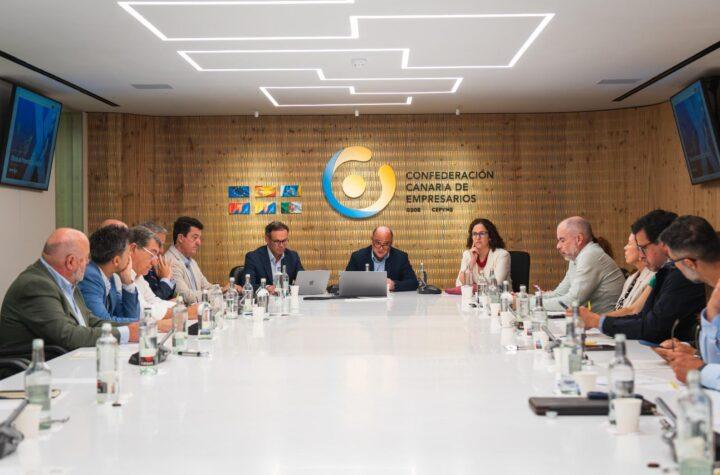 Gobierno de Canarias Presenta su Estrategia para Impulsar Proyectos Clave en las Islas en ASINCA