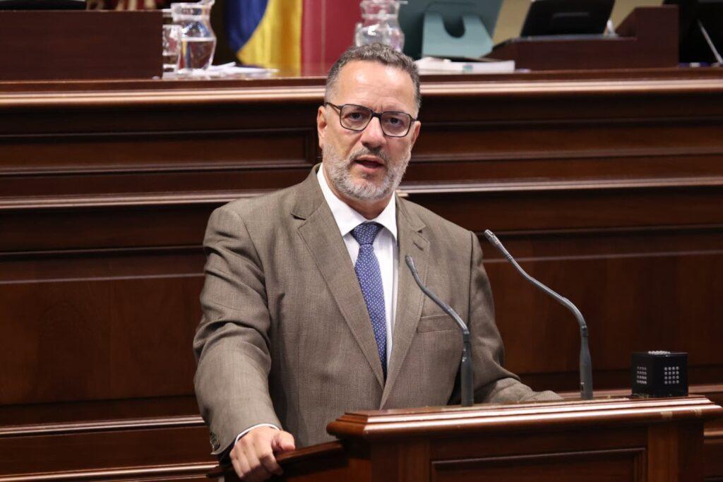 Poli Suárez destaca la nueva ley que valora la diversidad como fortaleza en las escuelas canarias