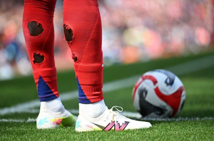 Descubre por qué los futbolistas cortan sus calcetas en el Mundial 2026: La explicación científica detrás de esta curiosa tendencia