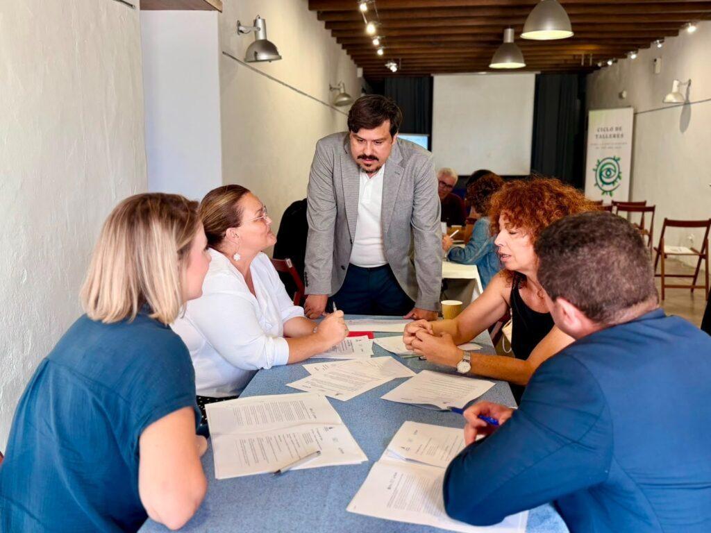 Progreso en la Implementación de los ODS en Lanzarote: Colaboración entre Ayuntamientos, Gobierno de Canarias y Fecam