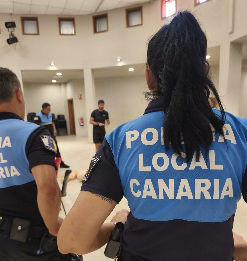 Capacitación de Policías Locales y Voluntarios de Protección Civil en el Uso de Desfibriladores Semiautomáticos por la ESSSCAN