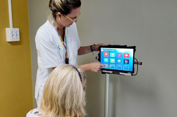 Hospital Insular de Gran Canaria: Innovador Lector Ocular Mejora la Comunicación con Pacientes