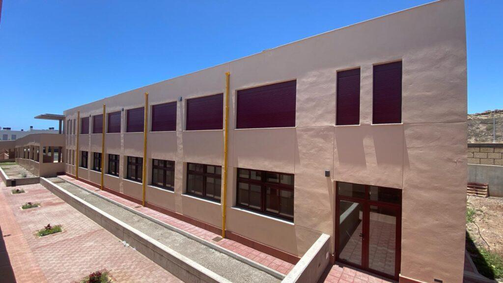 Diez Proyectos Educativos Completados y Veinte Avances en Infraestructuras del Sur de Tenerife