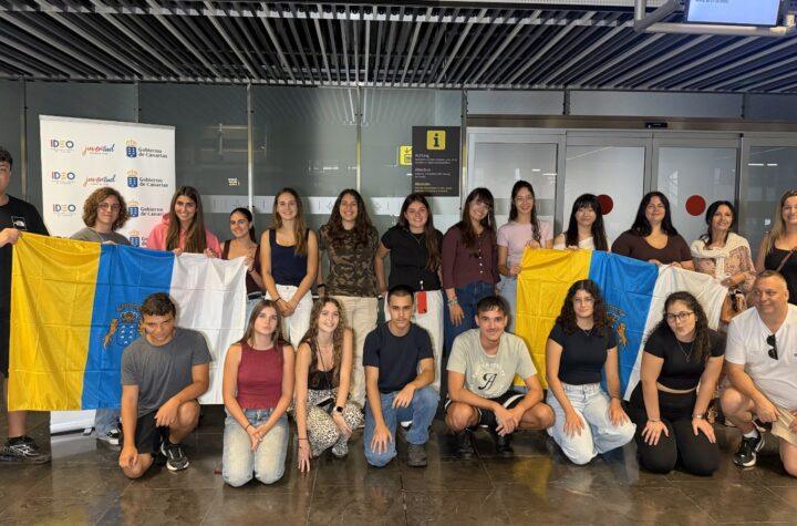 Los Mejores Estudiantes de ESO y Bachillerato de Canarias Disfrutan de una Inmersión Lingüística en Cambridge
