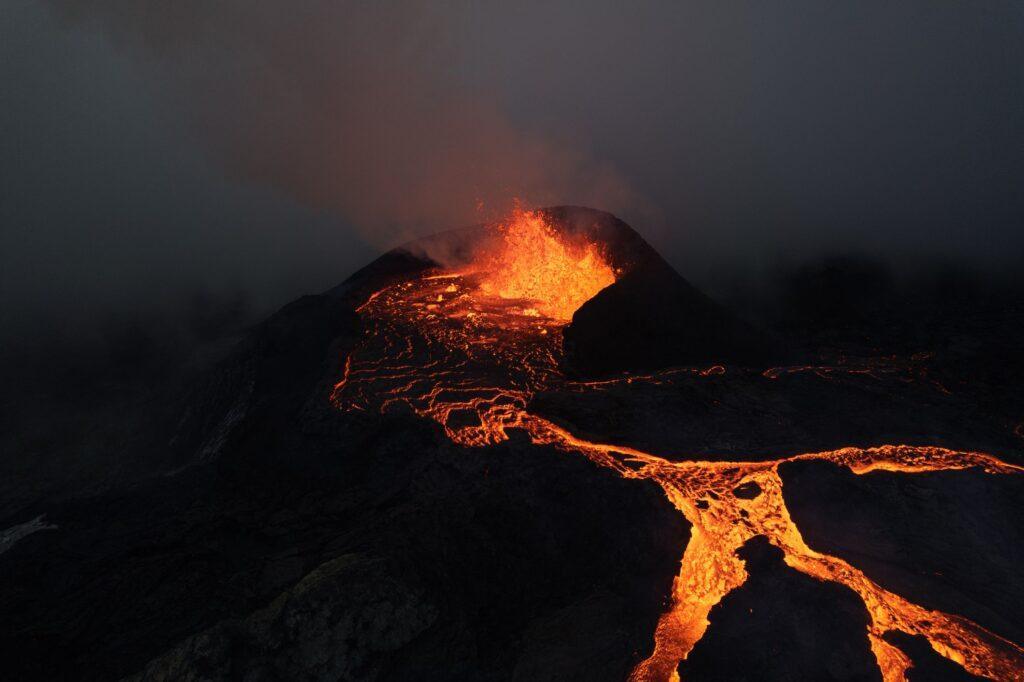Descubre cómo los supervolcanes de la Tierra se están recargando sin que lo notemos