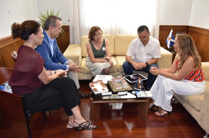La presidenta del Cabildo se reúne con los creadores del innovador recorrido virtual 360º de los Bienes de Interés Cultural de Machado