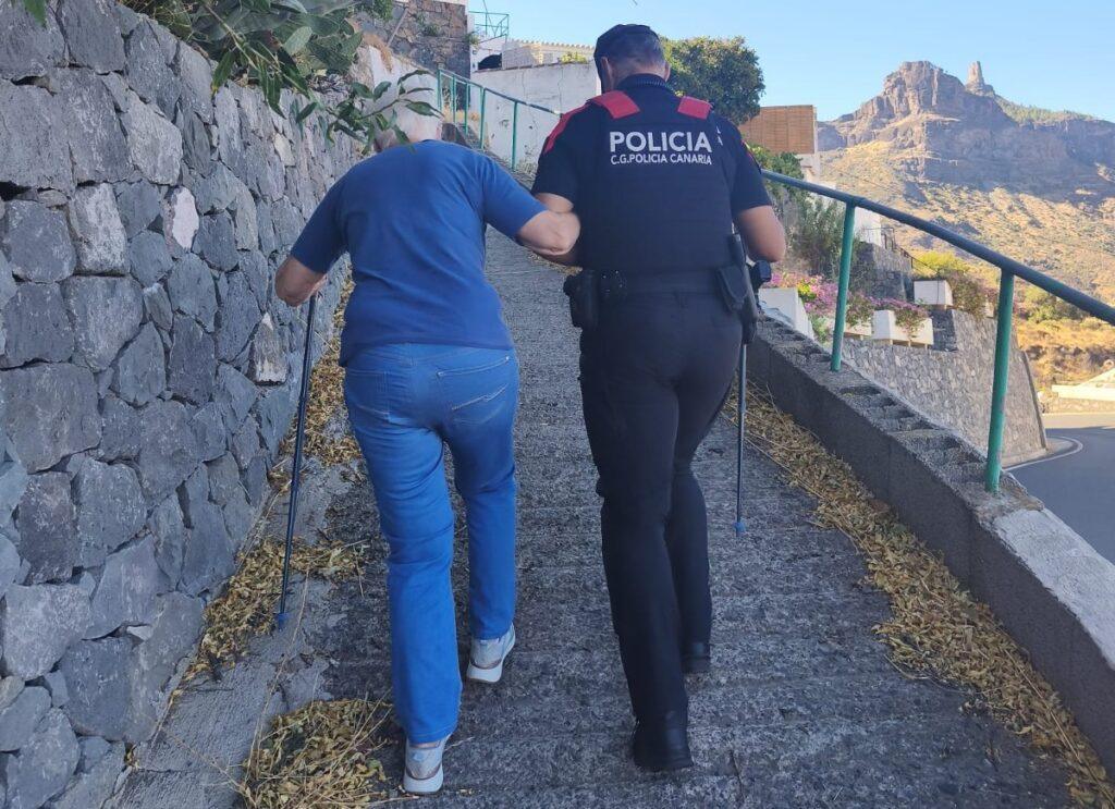 Turista desorientada en Tejeda recibe ayuda de la Policía Autonómica por deshidratación