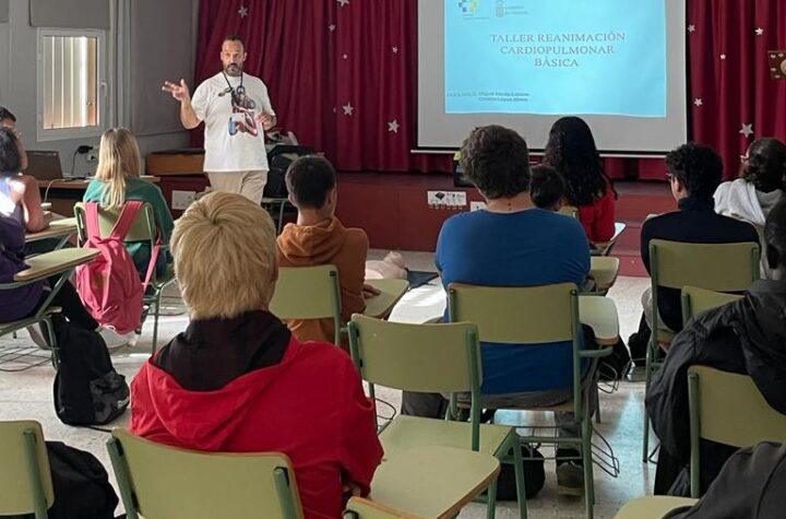 Fomento de Hábitos Saludables en Más de 16,300 Estudiantes de ESO por la Atención Primaria de Tenerife