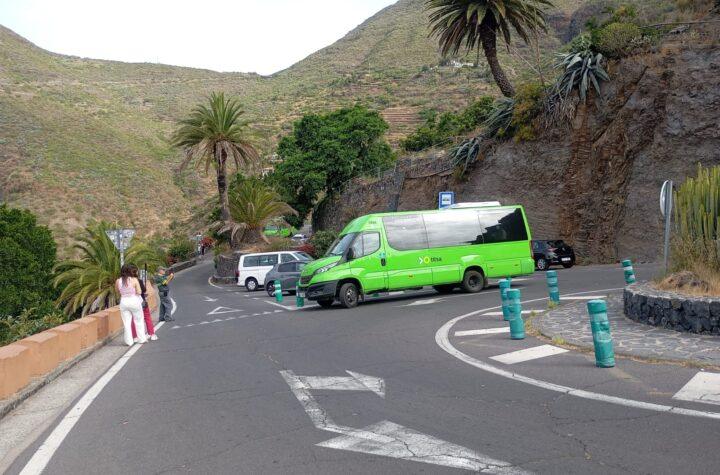 "Masca: Regulación de Acceso Aumenta Uso de Guaguas y Alivia el Tráfico por Riesgo de Incendios"