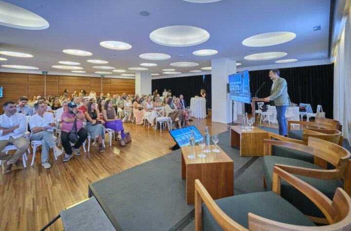 Impulso de un Turismo Sostenible en Tenerife: Planes para un Modelo Responsable y Competitivo