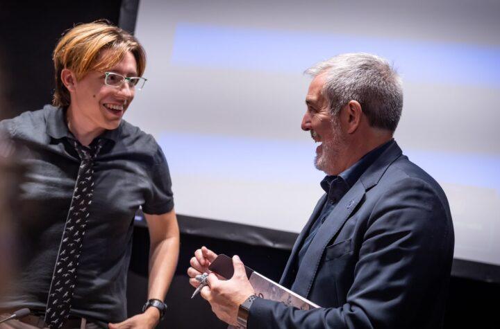 Clavijo Elogia la Generosidad de Daniel Comín en su Compromiso con Personas con Autismo