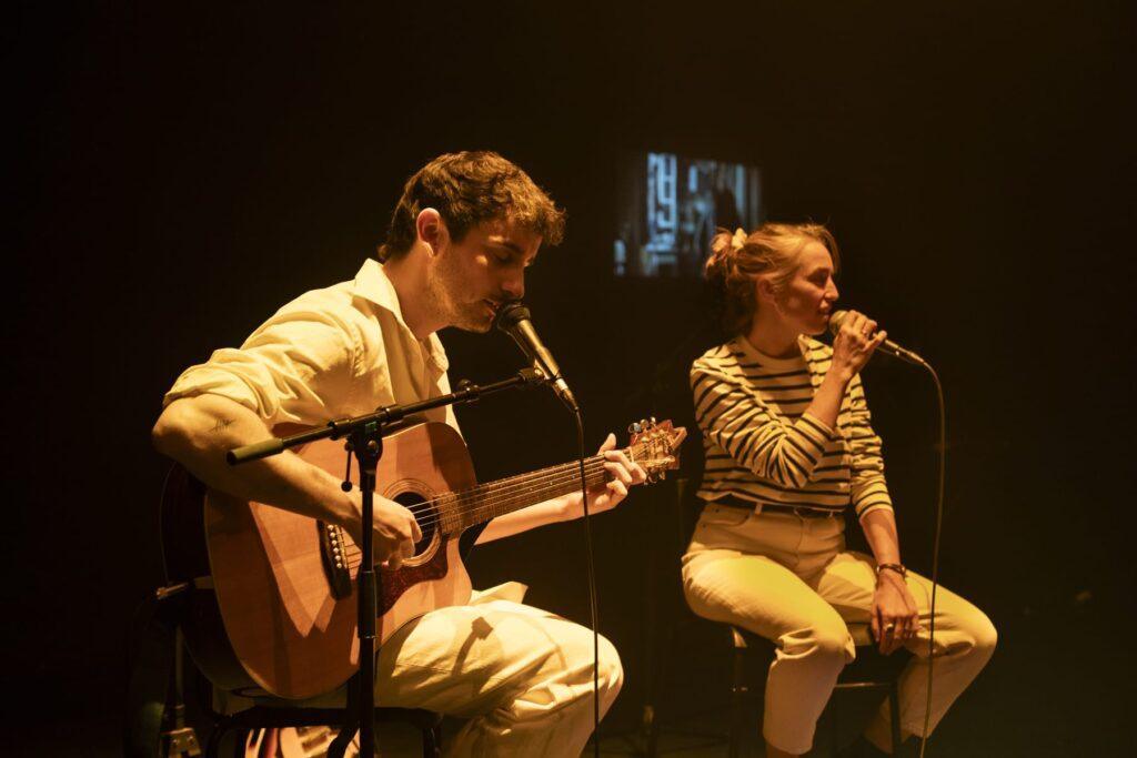 Violeta Gil y Marcos Nadie Deslumbran en el Museo TEA con la Fusión de Poesía y Música en "Andábamos Maravillados"