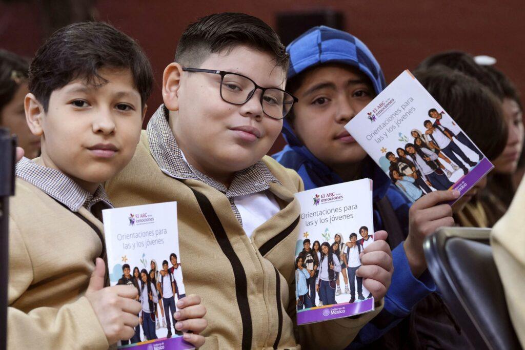 Clases Semanales sobre Emociones y Salud Mental para Adolescentes en México: Un Nuevo Enfoque Educativo