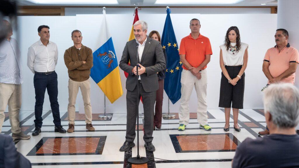 Gobierno y sindicatos acuerdan implementar la carrera profesional para empleados de la Administración Pública