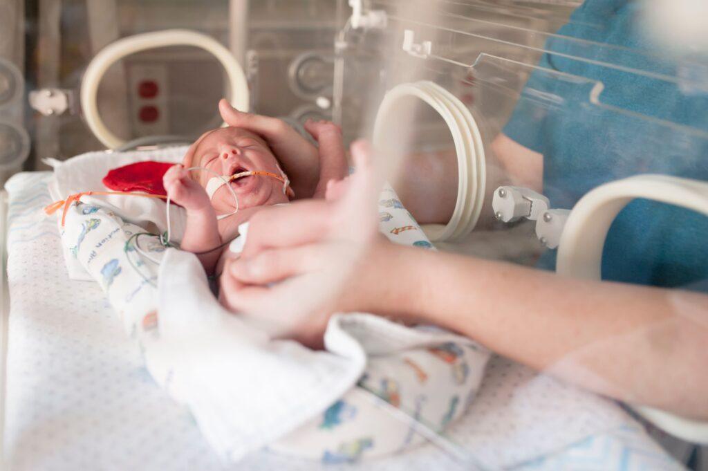 Investigación por la muerte de 16 recién nacidos en unidades neonatales del IMSS en México