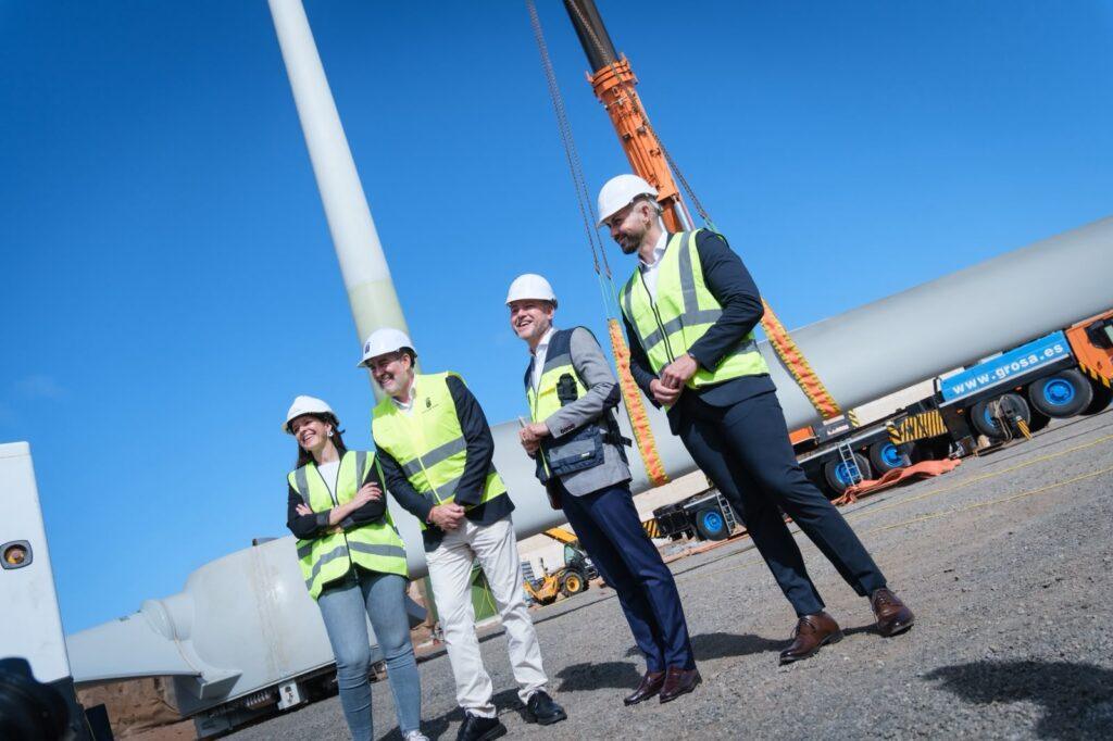 Clavijo destaca el compromiso de Gáldar con un modelo energético sostenible y autónomo
