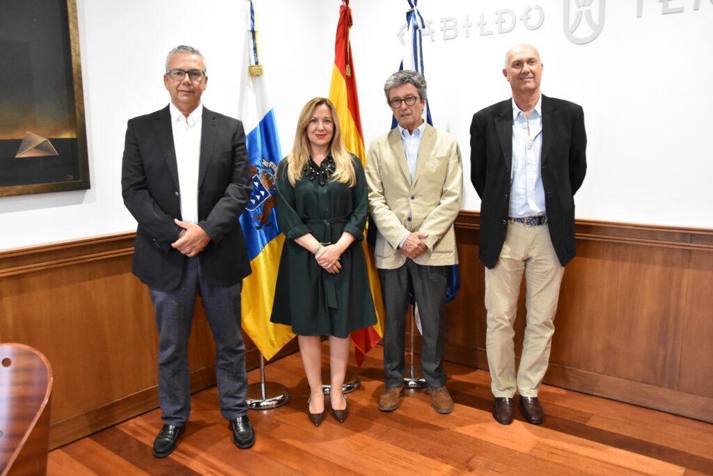 Rosa Dávila celebra el 125 aniversario del Real Club Náutico de Tenerife con una recepción especial
