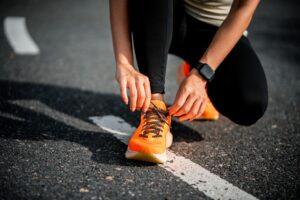Caminatas Diarias: Cómo Transforman el Cerebro y Mejoran la Salud Mental en Adolescentes, según un Estudio Revelador