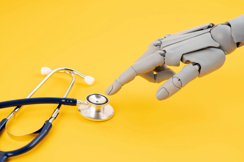 Microsoft lanza una IA revolucionaria que diagnostica enfermedades con hasta 4 veces más precisión que los médicos humanos